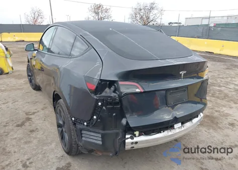 2025 Tesla Model Y Long Range Dual Motor Rear-Wheel Drive из США, поврежденный, VIN 7SAYGDED8SF279691